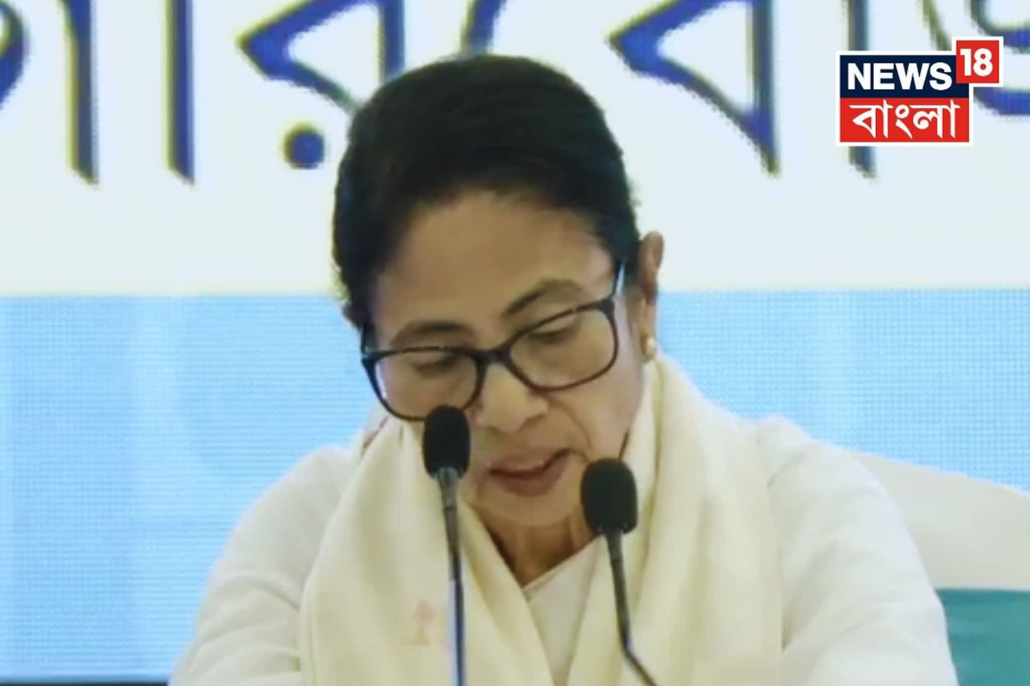 ‘উন্নয়নের পাঁচালি’! ছাব্বিশের ভোটের আগে ১৫ বছরের কাজের রিপোর্ট কার্ড পেশ মমতার