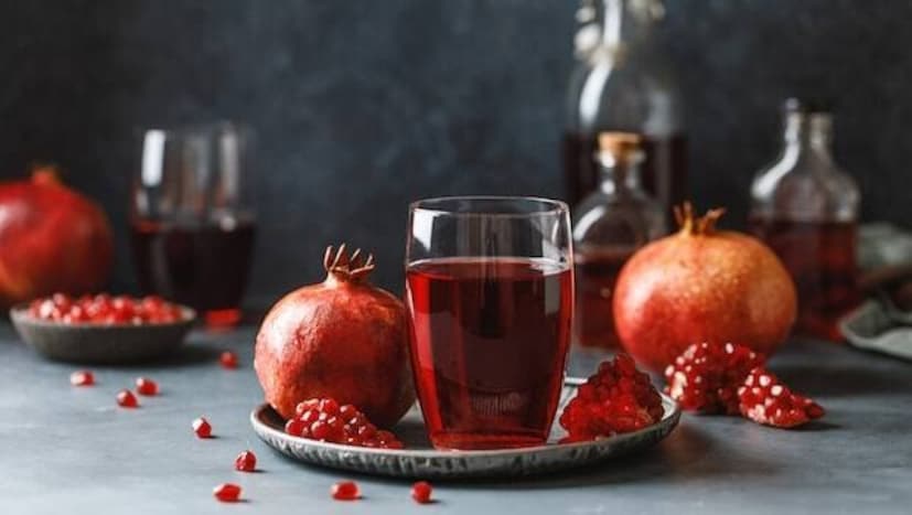 ডায়াবেটিস রোগীরা সঠিকভাবে খেলে বেদানা থেকে উপকৃত হতে পারেন। এতে থাকা ফাইবার রক্তে শর্করার মাত্রা নিয়ন্ত্রণে রাখতে সাহায্য করে। টাইপ ২ ডায়াবেটিসে আক্রান্ত ব্যক্তিরা ডাক্তারের সঙ্গে পরামর্শ করে তাদের খাদ্যতালিকায় ডালিম অন্তর্ভুক্ত করতে পারেন। এটি শক্তিও সরবরাহ করে এবং শরীরকে হালকা বোধ করে।