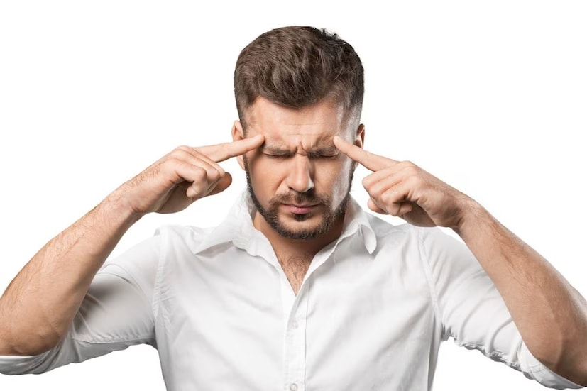 সন্দীপ ঘোষালের সঙ্গে আলোচনায় উঠে এসেছে তাঁর রোগও৷ মস্তিষ্কের যক্ষ্মার উপসর্গ বেশ সাধারণ৷ ফলে বোঝাও যায় না কখন শরীরে এসে বাসা বেঁধেছে রোগ৷ জেনে নিন এই মারণ রোগের উপসর্গ৷ বলছেন ডক্টর সঞ্জীব মেহতা৷