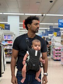 দেবের কোলে ছোট্ট শিশু... শপিংমলে ঘুরে বেড়াচ্ছেন অভিনেতা! 'প্রজাপতি-২' মুক্তির আগেই চমক