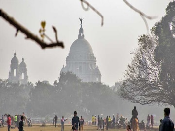 ১৮ বছরে কলকাতায় এই প্রথমবার! আগামী ২৪ ঘণ্টায় বিরাট ভোলবদল...! ১-২-৩ কেমন থাকবে আবহাওয়া ১৮ বছরে কলকাতায় এই প্রথমবার! আগামী ২৪ ঘণ্টায় বিরাট ভোলবদল...! ১-২-৩ কেমন থাকবে আবহাওয়া