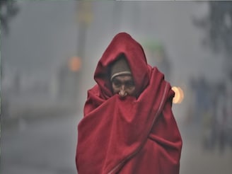 হুড়মুড়িয়ে নামছে পারদ! ১০ ডিগ্রি ছুঁল তাপমাত্রা! পশ্চিমের জেলায় এবার শৈত্যপ্রবাহ? জানুন