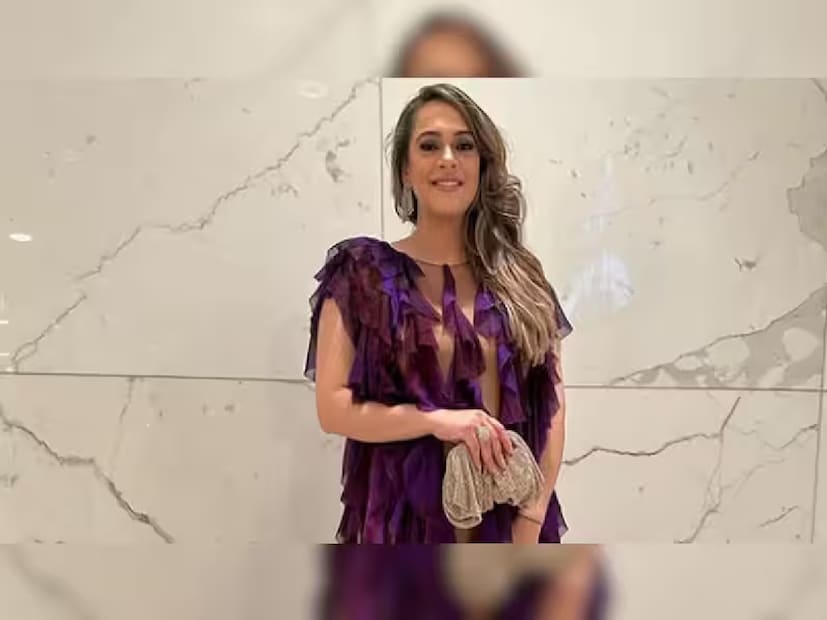 সাক্ষাৎকারে হ্যাজেল জানিয়েছেন যে ভারতে থাকাকালীন তিনি কীভাবে ডিপ্রেশনের শিকার হয়েছিলেন এবং কীভাবে তা কাটিয়ে উঠেছিলেন৷ এদিনের খোলামেলা আলোচনায় তিনি এও জানান  একসময়ে তিনি আত্মহত্যার দিকে ঝুঁকেছিলেন এবং এই কারণেই তিনি তার মতো অন্যদের সাহায্য করার জন্য সাইকোথেরাপিতে ডিপ্লোমা করেন৷ 