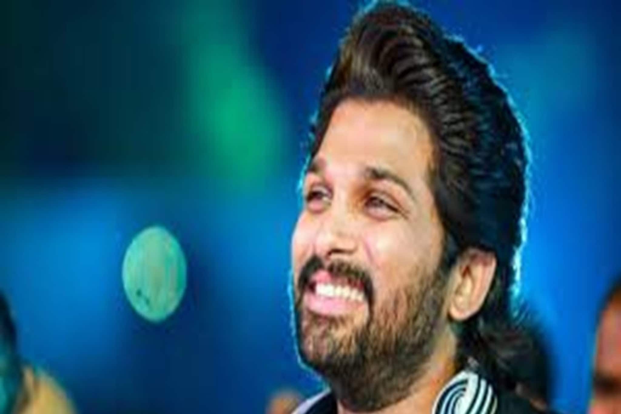 ফের বিপাকে অল্লু অর্জুন! পদপিষ্টের ঘটনায় চার্জশিটে তারকা অভিনেতা সহ ২২ জনের নাম