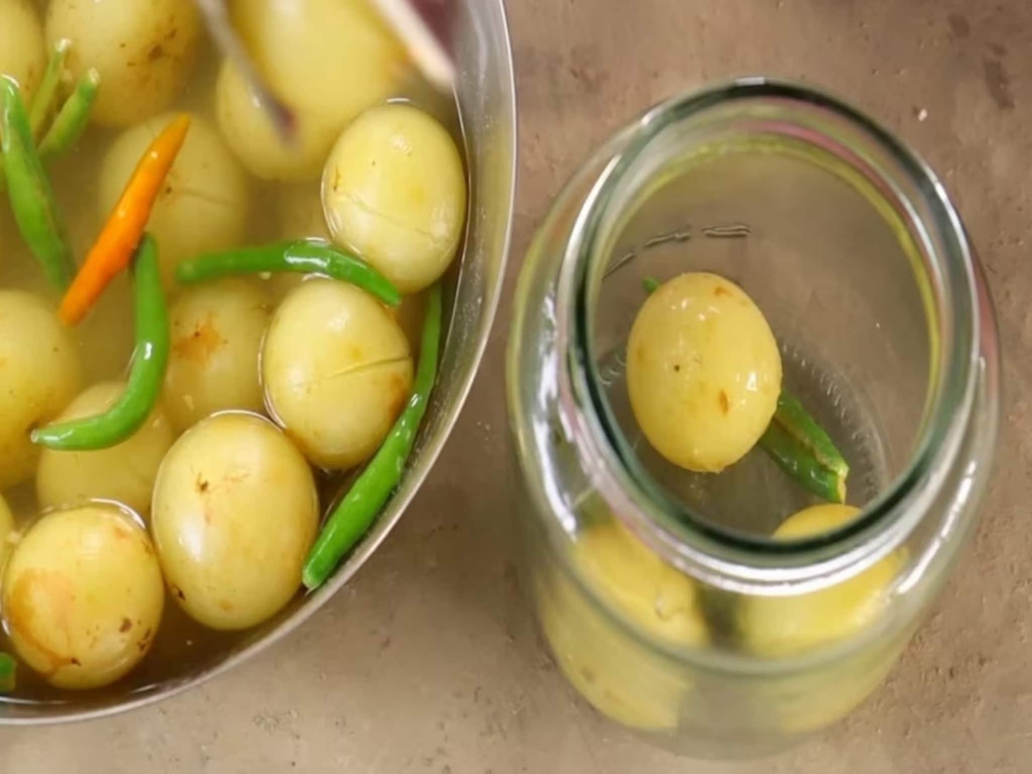 শীতকালে বাজারে ভরে গিয়েছে... একটা আমলকিই হতে পারে আপনার বাঁচার মহৌষধ! উপকার অজস্র