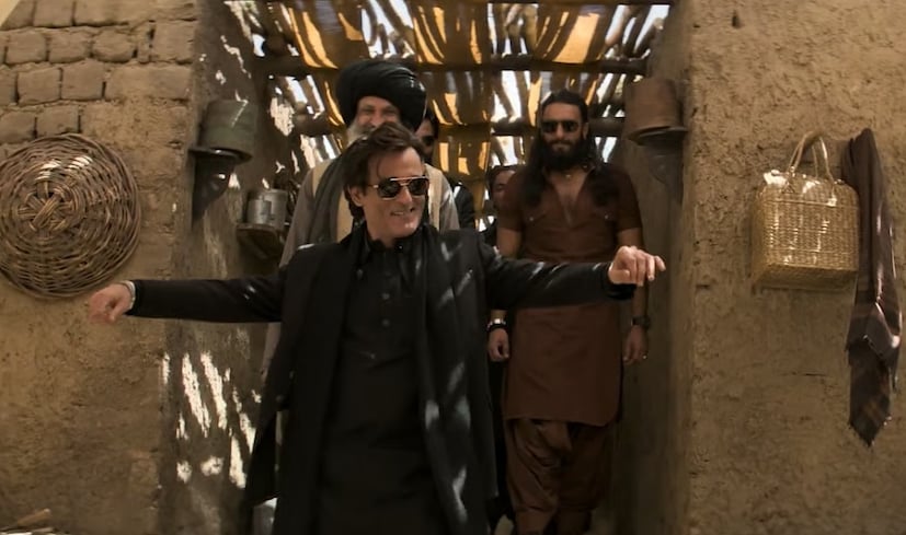 ছবিটির প্রশংসা করে মধুর ভান্ডারকর X-তে লিখেছেন, 