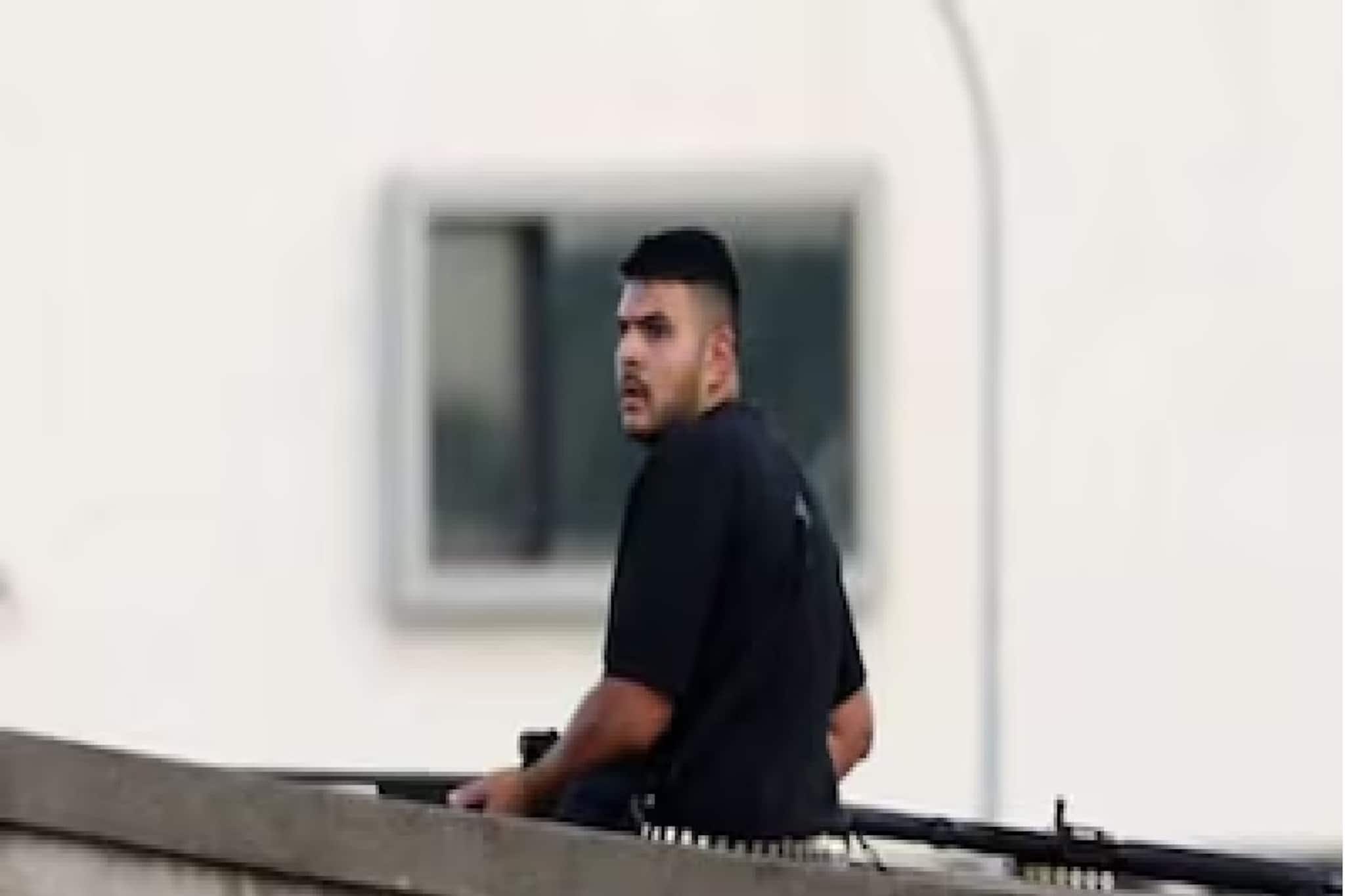 মায়ের ‘খোকা’- মা ‘আমি স্কুবা ডাইভিং করতে গিয়েছিলাম, এবার খাব’- ১৬ জনকে গুলি মারার আগে এই মায়ের ‘খোকা’- মা ‘আমি স্কুবা ডাইভিং করতে গিয়েছিলাম, এবার খাব’- ১৬ জনকে গুলি মারার আগে এই