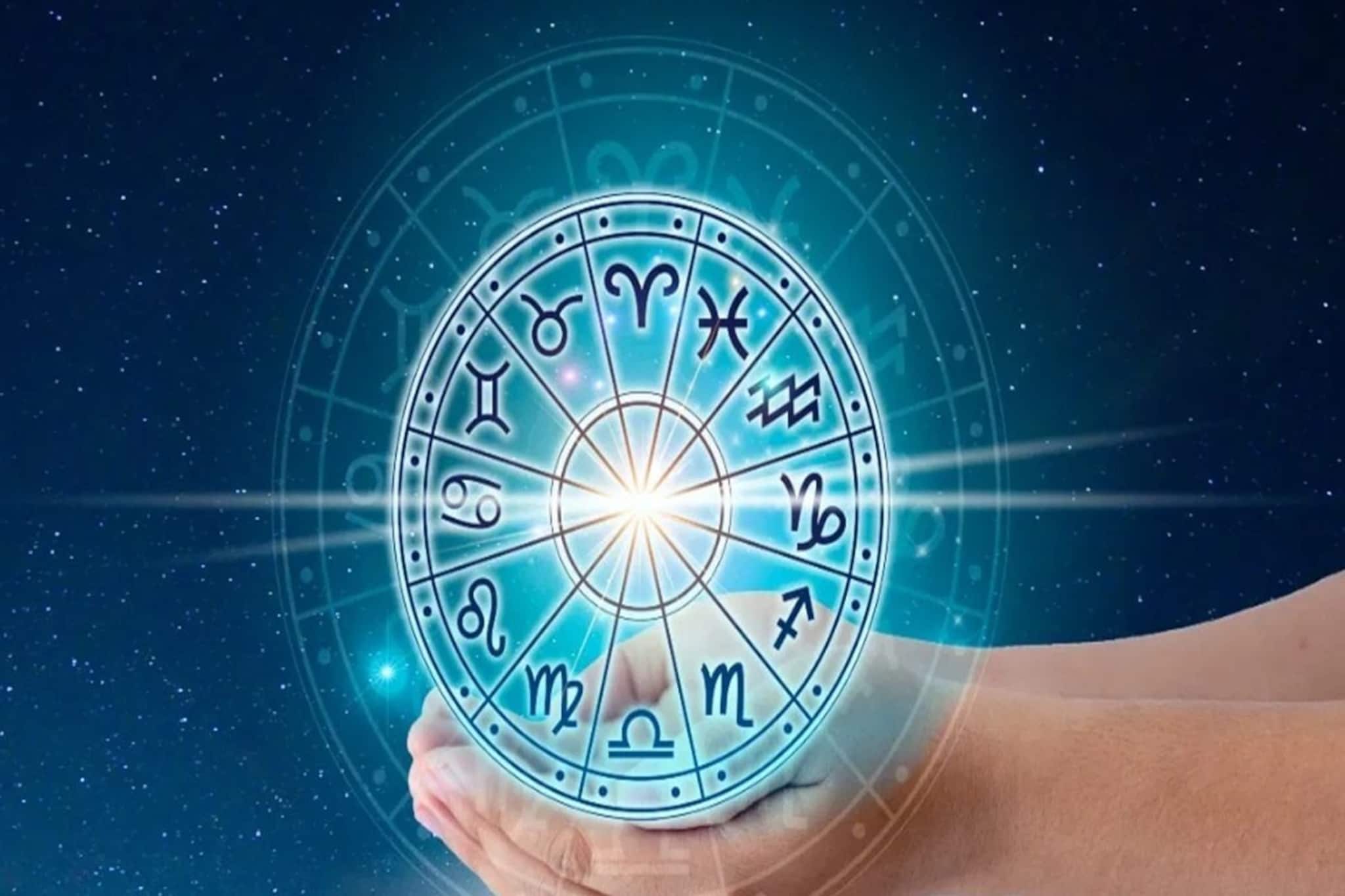 শুরু ধনুর্মাস! মেষ সহ ৫টি রাশির জন্য বয়ে এনেছে শুভ সময়,সাফল্য নিশ্চিত!যা ছোঁবেন তাই সোনা শুরু ধনুর্মাস! মেষ সহ ৫টি রাশির জন্য বয়ে এনেছে শুভ সময়,সাফল্য নিশ্চিত!যা ছোঁবেন তাই সোনা