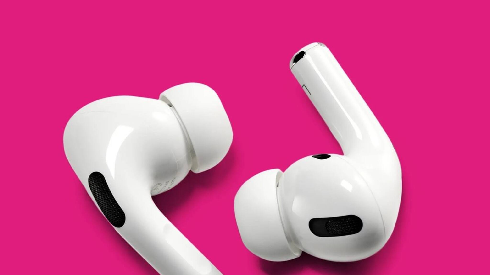 Earphone : দামি ইয়ারফোন কেনা ভাল না কি একটু সস্তা তারযুক্ত মডেলই ঠিকঠাক? কোনটার সাউন্ড কোয়ালিটি ভাল, জেনে নিন