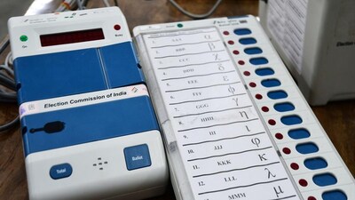 বাংলায় ভোটের দামামা