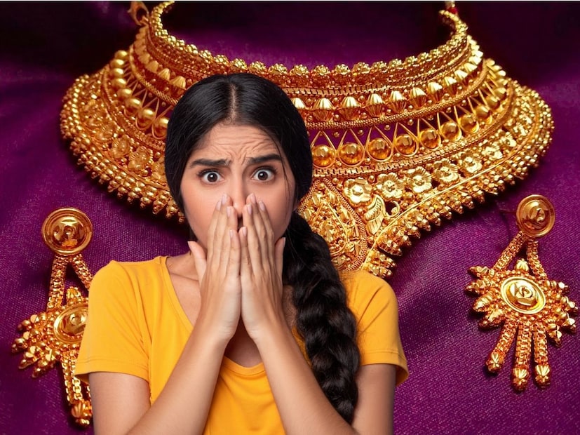 এর সরাসরি প্রভাব পড়বে সাধারণ পরিবারের ওপর। যেসব পরিবার আগামী বছরে বিয়ের পরিকল্পনা করছেন, তাদের গয়নার জন্য আরও বেশি বাজেট ধরতে হতে পারে। আর যারা আগেই গয়না কেনার কথা ভাবছেন, তাদের আর দেরি করা উচিত নয়, কারণ যত তাড়াতাড়ি কেনাকাটা করবেন, তত বেশি লাভ হতে পারে।