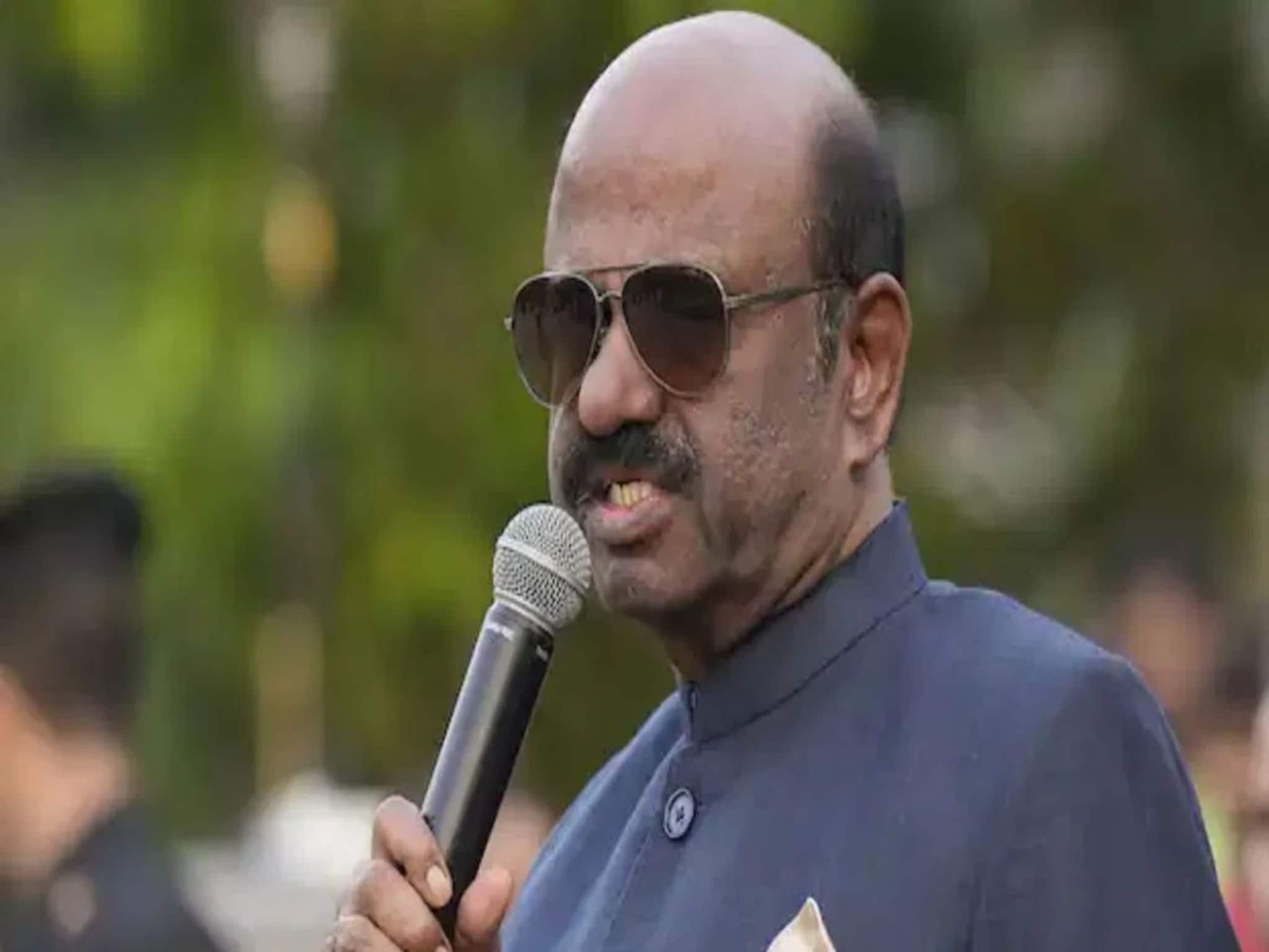 'এই বাংলার দত্তক সন্তান হতে চাই...', রাজ্যের ভোটার হতে চেয়ে আবেদন সিভি আনন্দ বোসের 'এই বাংলার দত্তক সন্তান হতে চাই...', রাজ্যের ভোটার হতে চেয়ে আবেদন সিভি আনন্দ বোসের