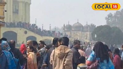 ডিসেম্বরের ছুটিতে উপচে পড়া ভিড় হাজারদুয়ারিতে