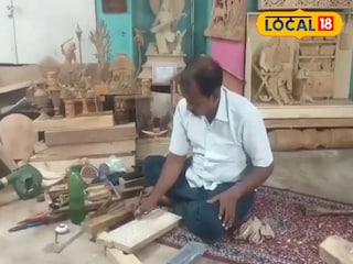 কাজে মগ্ন প্রশান্ত অধিকারী কাজে মগ্ন প্রশান্ত অধিকারী