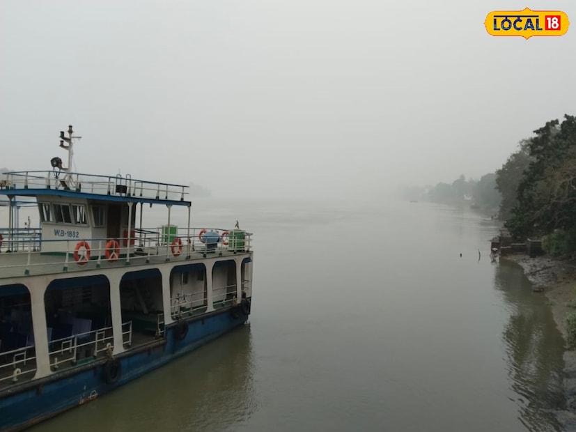 বড়দিনের আগেই শীতের কামড় বাংলায়। দক্ষিণবঙ্গের জেলাগুলিতে ভরপুর শীতের আমেজ। তারমধ্যে হুগলিতে আবহাওয়ার দ্বৈত চমক। একইসঙ্গে তাপমাত্রা নেমেছে। বড়দিনের আগেই শীতের কামড় বাংলায়। দক্ষিণবঙ্গের জেলাগুলিতে ভরপুর শীতের আমেজ। তারমধ্যে হুগলিতে আবহাওয়ার দ্বৈত চমক। একইসঙ্গে তাপমাত্রা নেমেছে।