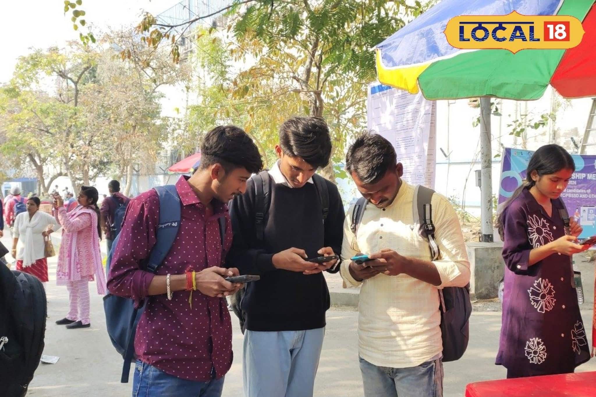 বেতন ৩০ হাজার, পরীক্ষা ছাড়াই চাকরি! মালদহে কপাল খুলল ১০৩ চাকরিপ্রার্থীর, কীভাবে জানুন বেতন ৩০ হাজার, পরীক্ষা ছাড়াই চাকরি! মালদহে কপাল খুলল ১০৩ চাকরিপ্রার্থীর, কীভাবে জানুন