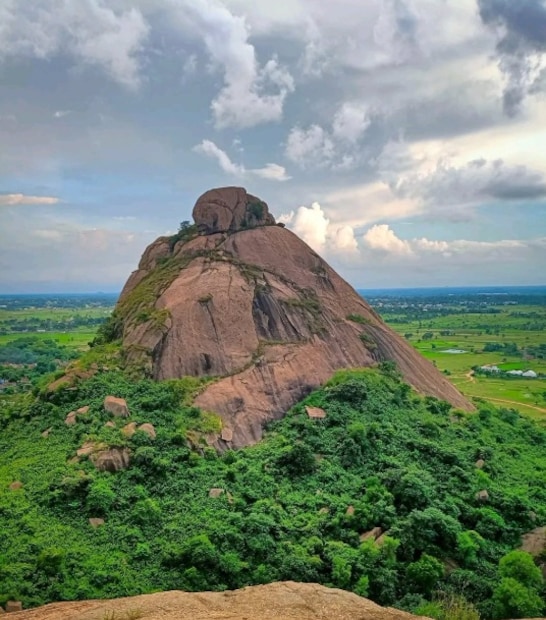 অস্থায়ী রাস্তা তৈরি হওয়ায় উৎসবের মরসুমে পর্যটন কেন্দ্রে আসার জন্য পর্যটকদের আর কোনও সমস্যা হবে না বলেই আশা প্রশাসনের।