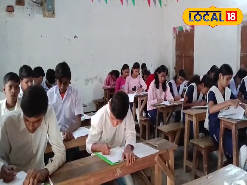 ব্যক্তিগত র‌্যাঙ্কিংয়েও উজ্জ্বল ফল করেছে খাড়বান্ধি বিদ্যালয়। একাদশ শ্রেণির ছাত্র স্বপন মহাপাত্র সর্বভারতীয় স্তরে তৃতীয়, শিক্ষিকা সুদীপ্তা মাইতি দ্বিতীয় এবং শিক্ষক বিশ্বজিৎ ঘোষ তৃতীয় স্থান অর্জন করেছেন। প্রধান শিক্ষক চঞ্চল পাল সর্বভারতীয়ভাবে ষোড়শ স্থানে অবস্থান করেন। কয়েকজন অভিভাবকও পাঁচ থেকে দশের মধ্যে স্থান পেয়েছেন, যা বিদ্যালয়ের সামগ্রিক সাফল্যকে আরও মজবুত করেছে। ঐতিহাসিক এই সাফল্যে উচ্ছ্বাসে মেতে উঠেছে সমগ্র এলাকা।