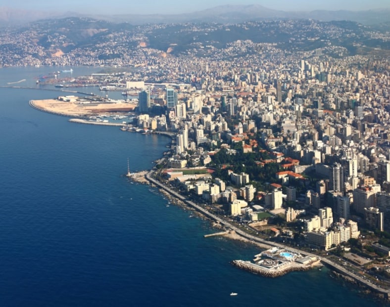 লেবাননলেবানন সাম্প্রতিক ইতিহাসের সবচেয়ে ভয়াবহ অর্থনৈতিক সঙ্কটের একটির সম্মুখীন হচ্ছে। অতি মুদ্রাস্ফীতি, প্রায় মূল্যহীন মুদ্রা, দীর্ঘস্থায়ী রাজনৈতিক অচলাবস্থা এবং ওষুধ, বিদ্যুৎ ও জ্বালানির ব্যাপক ঘাটতি জীবনযাত্রার মানকে মারাত্মকভাবে কমিয়ে দিয়েছে। মৌলিক পরিষেবাগুলো প্রায় নেই, দৈনন্দিন কষ্ট ও সরকারি প্রতিষ্ঠানের প্রতি আস্থার অভাব লেবাননের অত্যন্ত কম সুখের স্কোরের জন্য দায়ী।