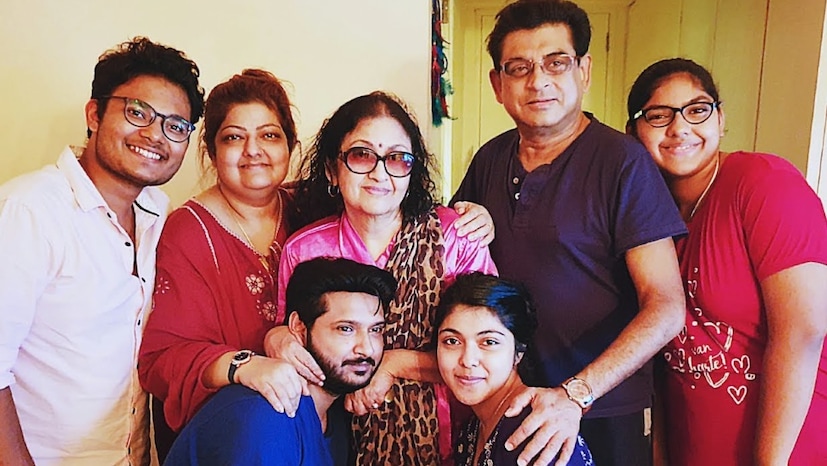 তাঁর প্রাথমিক সাফল্য থেকে শুরু করে বলিউডের কিংবদন্তিদের সঙ্গে তাঁর আইকনিক সিনেমা পর্যন্ত, এবং প্রচুর ব্যক্তিগত ক্ষতি সহ্য করার পরেও, তিনি হিন্দি সিনেমার একজন লালিত ব্যক্তিত্ব হিসেবে রয়ে গেছেন, তাঁর প্রতিভা এবং তাঁর অনুপ্রেরণামূলক জীবনযাত্রা উভয়ের জন্যই তিনি স্মরণীয়।