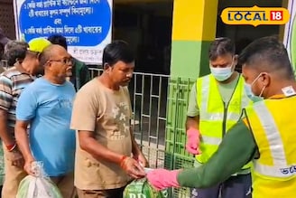 টাকা নয়, এবার প্লাস্টিক দিয়েই পেটপুরে খাবার মা ক্যান্টিনে! অভিনব উদ্যোগ হুগলিতে