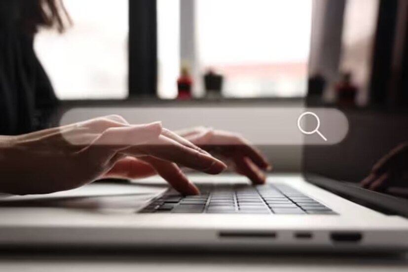 Poem: এটি ৯২০০০ বার সার্চ করা হয়েছে। এটি 'pow-uhm' হিসেবে উচ্চারিত হয়।