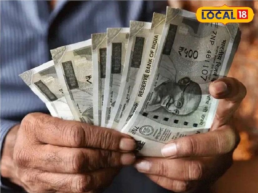 *সকাল থেকে দোকান নিয়ে বসেন রাস্তার ধারে। প্রয়োজন মতো নুন, ঝাল, স্পেশ্যাল মসলা দিয়ে ঝাল ঝাল করে বানিয়ে দেন বিভিন্ন ফল মাখা। প্রতিদিন বিক্রি ভালই। রাস্তা দিয়ে যাতায়াত করা বহু মানুষ খান নিত্যদিন। ফ্রেশ ফল তাও টক-ঝাল-মিষ্টি স্বাদের। লুফে নেন গ্রাহকেরা, এতেই লক্ষ্মীলাভ তার। প্রতীকী ছবি।