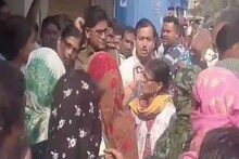 মহিলাদের স্বনির্ভর করার প্রতিশ্রুতি দিয়ে পাতা হয়েছিল ফাঁদ, হাজার হাজার টাকা তুলে চম্পট দিল প্রতারকরা