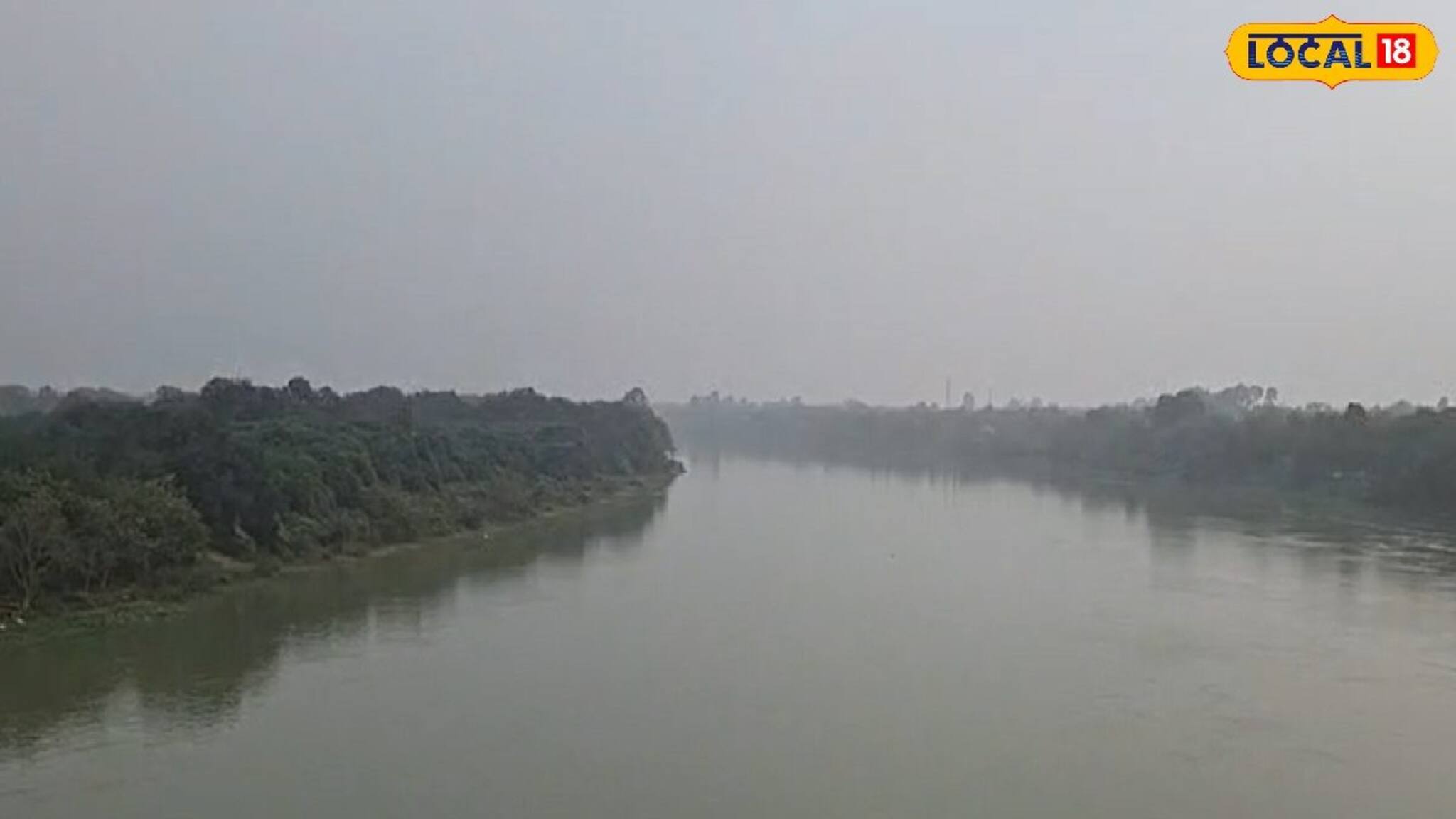 ভাগীরথী ব্রিজ থেকে ঝাঁপ দিলেন যুবক, দেখেই উদ্ধারের জন্য পড়িমড়ি করে ছুটলেন নৌকা চালকরা