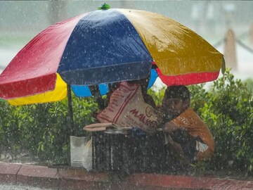 উইকেন্ডে আরও ঠান্ডা! উত্তরবঙ্গে শুষ্ক আবহাওয়া, কলকাতায় ১৫ ডিগ্রি ছুঁতে পারে পারদ