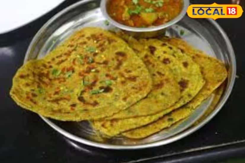 এই দুটি রেসিপির প্রধান সুবিধা হল এগুলি তৈলাক্ত বা ভারী নয়। রাতের খাবারের জন্য হালকা ডাল এবং পনিরের স্যালাড উপভোগ করা যেতে পারে, অন্য দিকে, টিফিনে গাজর এবং মেথির পরোটা সারা দিনের জন্য শক্তি সরবরাহ করতে পারে। এই রেসিপিগুলি শিশু থেকে প্রাপ্তবয়স্ক সকলের জন্য উপকারী।