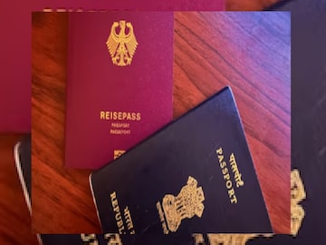 ভারতীয় পাসপোর্ট ছাড়তে নারাজ -  Photo- Representative 