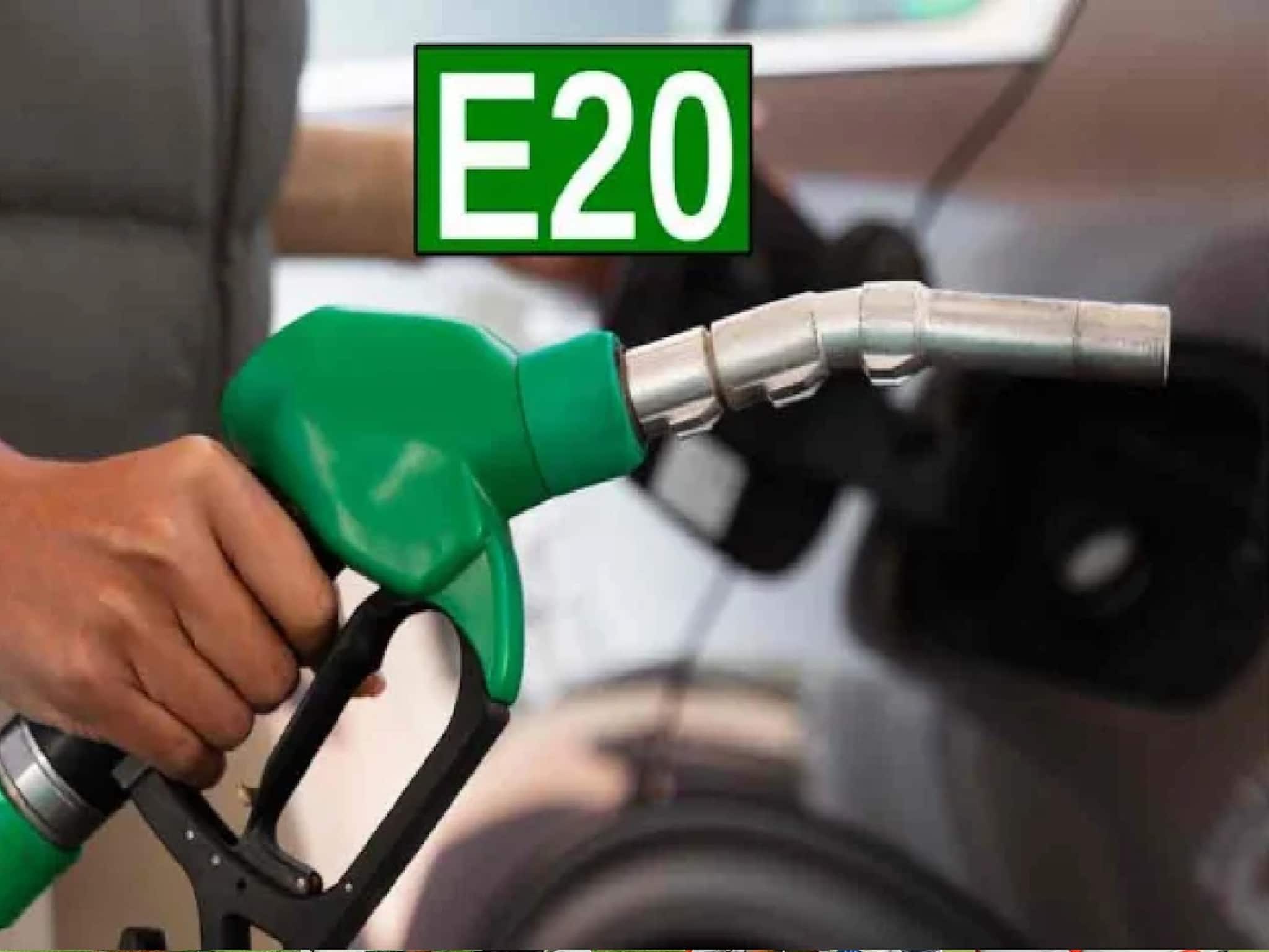 E20 পেট্রোল কি বাইকের বারোটা বাজিয়ে দিচ্ছে? বাইকারদের মধ্যে আতঙ্ক! আসল সত্যিটা কী E20 পেট্রোল কি বাইকের বারোটা বাজিয়ে দিচ্ছে? বাইকারদের মধ্যে আতঙ্ক! আসল সত্যিটা কী