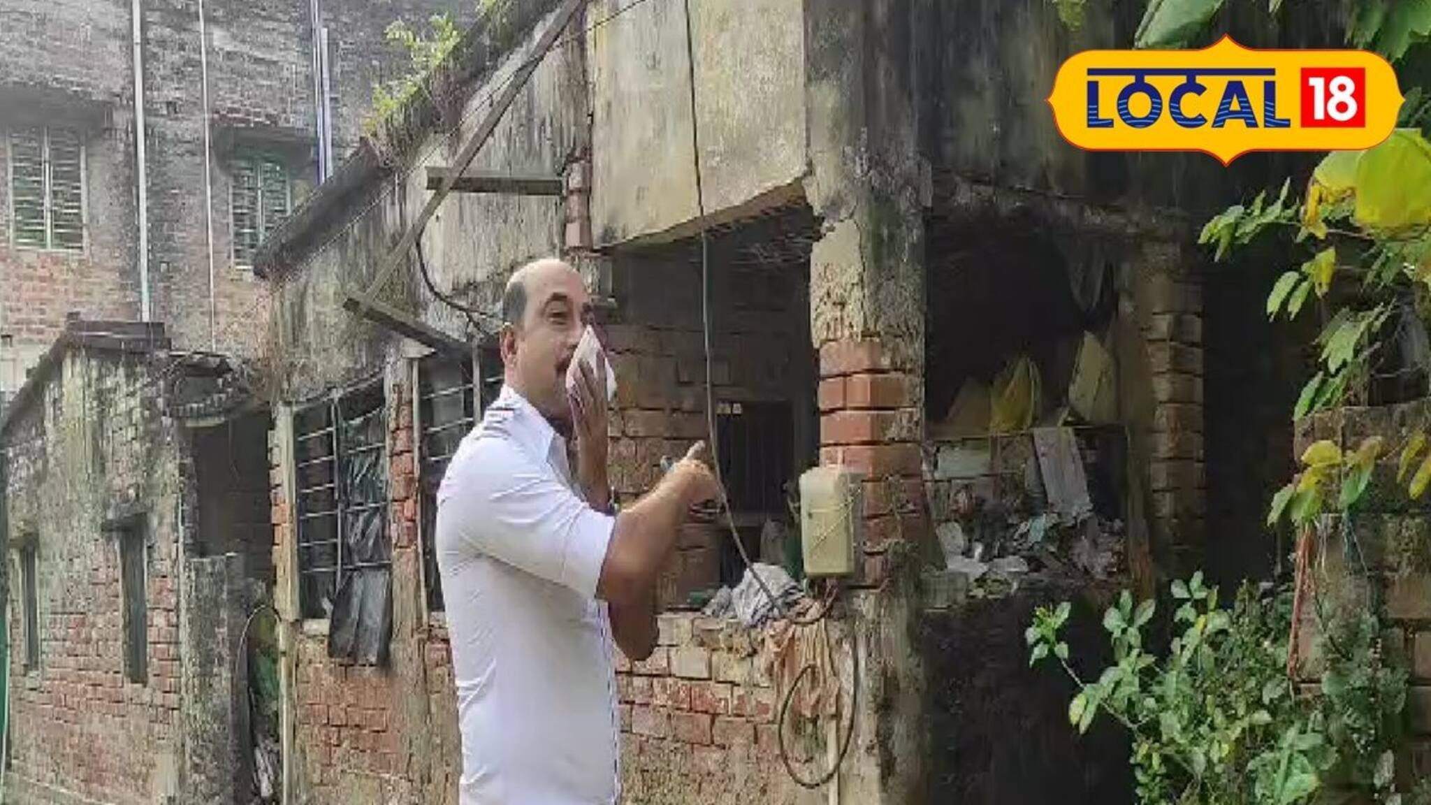 ৪ বছর ধরে নিঃসঙ্গ! বাড়িতে পড়ে ৬৮ বছর বৃদ্ধের পচা-গলা দেহ, দুর্গন্ধে টেকা দায় হুগলিতে