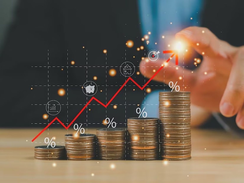 ঋণ সুবিধাপিপিএফ-এ কেবল টাকা জমাই করা যাবে না, প্রয়োজনে তৃতীয় থেকে ষষ্ঠ বছরের মধ্যে ঋণও নেওয়া যেতে পারে।

এটি বিনিয়োগের পরামর্শ নয়, কেবল তথ্য। কোনও আর্থিক সিদ্ধান্ত নেওয়ার আগে আর্থিক উপদেষ্টার সঙ্গে পরামর্শ করা উচিত।