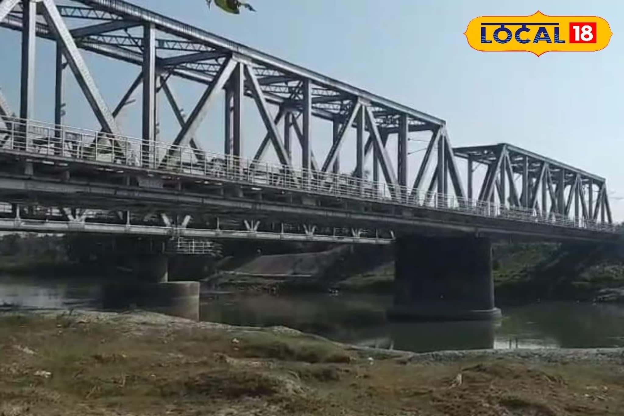 ভারতীয় রেলে এবার রোবটিক টেকনোলজি! হাত লাগাবে বিশেষ কাজে, যাত্রী সুরক্ষা বেড়ে যাবে কয়েকগুণ ভারতীয় রেলে এবার রোবটিক টেকনোলজি! হাত লাগাবে বিশেষ কাজে, যাত্রী সুরক্ষা বেড়ে যাবে কয়েকগুণ