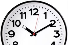 ঘড়ির বিজ্ঞাপনে কেন সবসময় সময় ১০:১০ দেখানো হয় জানেন...? ভুল জানেন অধিকাংশই, আপনি বলুন!