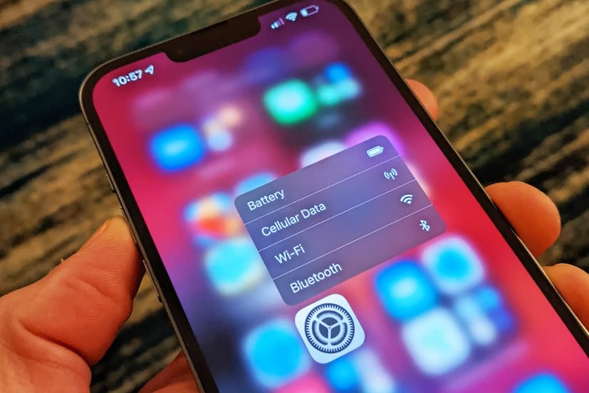 প্রতিবার যখন আপনি কোনও নম্বর ডায়াল করেন বা কিছু টাইপ করেন, তখন আপনার ফোন ভাইব্রেট করে। একে প্রযুক্তিগতভাবে হ্যাপটিক ফিডব্যাক বলা হয়। এই ধরণের ভাইব্রেশন ফোনটি ব্যবহার করতে মজাদার করে তোলে, তবে ভাইব্রেশন মোটরটি চালু রাখার জন্য এটি বারবার বিদ্যুৎ খরচ করে।