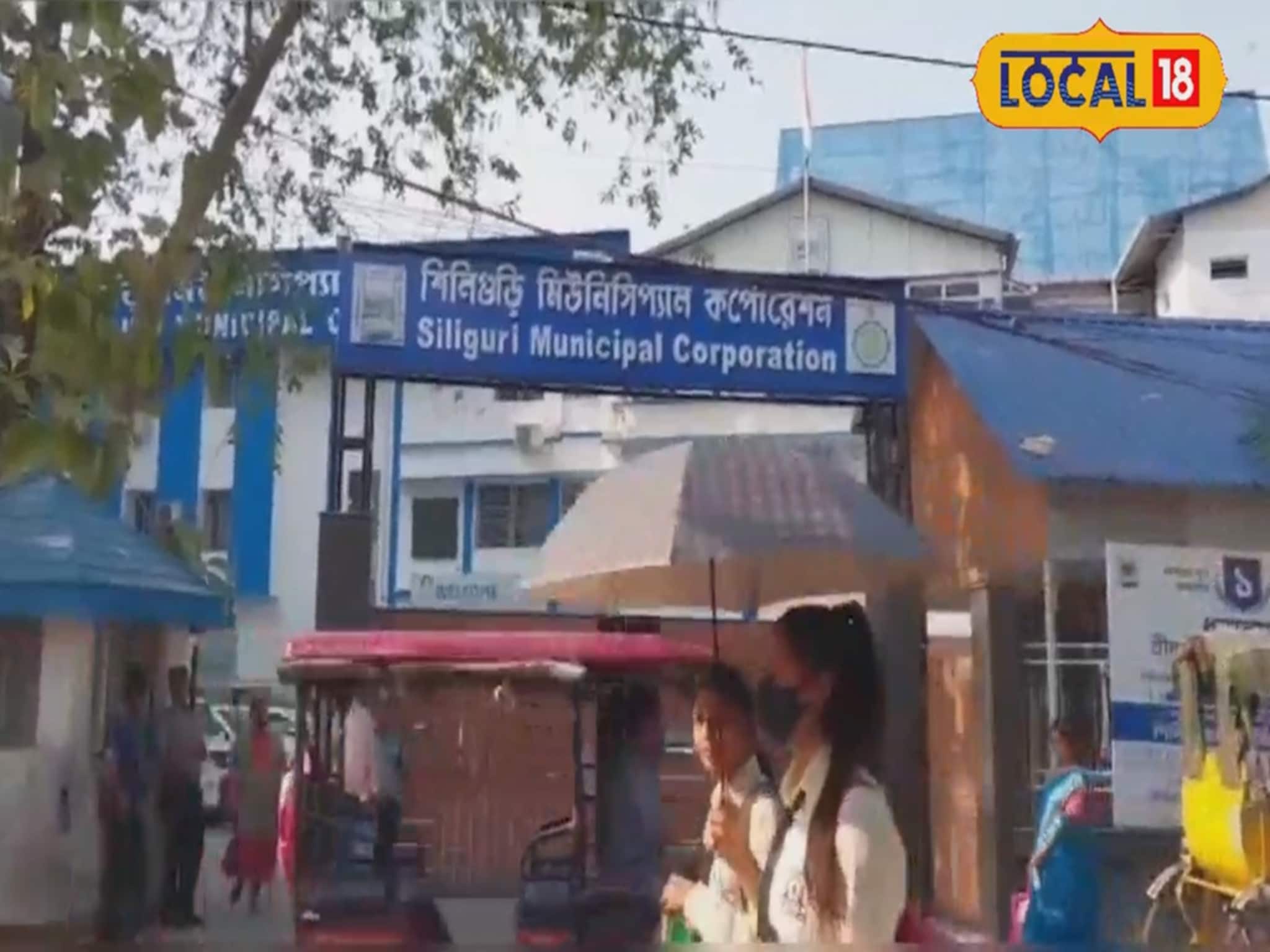 আবর্জনা সংগ্রহে ফাঁকিবাজির দিনে শেষ! এবার কিউআর কোডে চলবে নজরদারি, শিলিগুড়িতে নয়া নিয়ম আবর্জনা সংগ্রহে ফাঁকিবাজির দিনে শেষ! এবার কিউআর কোডে চলবে নজরদারি, শিলিগুড়িতে নয়া নিয়ম