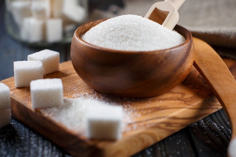 এগুলো ব্যবহারের পর ত্বক ভালভাবে পরিষ্কার এবং ময়শ্চারাইজড থাকবে। তবে, যদি আপনার ত্বকে কোনও অ্যালার্জি বা সংবেদনশীলতা থাকে, তাহলে এগুলি ব্যবহারের আগে একটি প্যাচ টেস্ট করে দেখুন। 