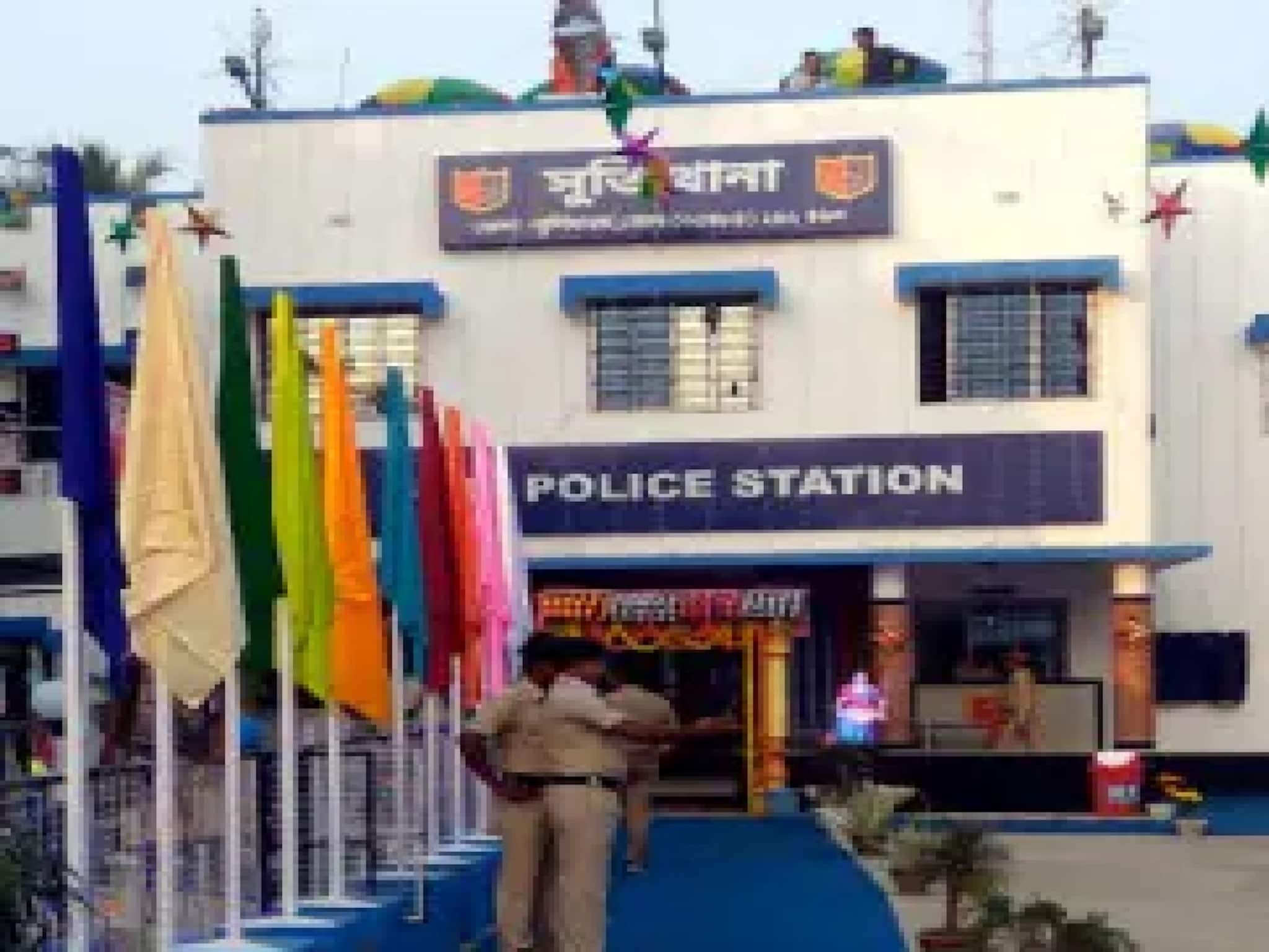 দোকানের বিপুল সোনা লুটে পালিয়েছিল দুষ্কৃতীরা! এক মাস পরে ৬ জনকে গ্রেফতার করল পুলিশ