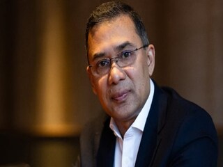 ৬০ বছর বয়সি তারেক রহমান অসুস্থ প্রাক্তন প্রধানমন্ত্রী খালেদা জিয়ার পুত্র এবং বিএনপির কার্যনির্বাহী চেয়ারম্যান। আগামী ১২ ফেব্রুয়ারি নির্ধারিত সংসদীয় নির্বাচনে বিএনপি বড়সড় সাফল্য পেতে পারে বলেই রাজনৈতিক মহলের একাংশের ধারণা।