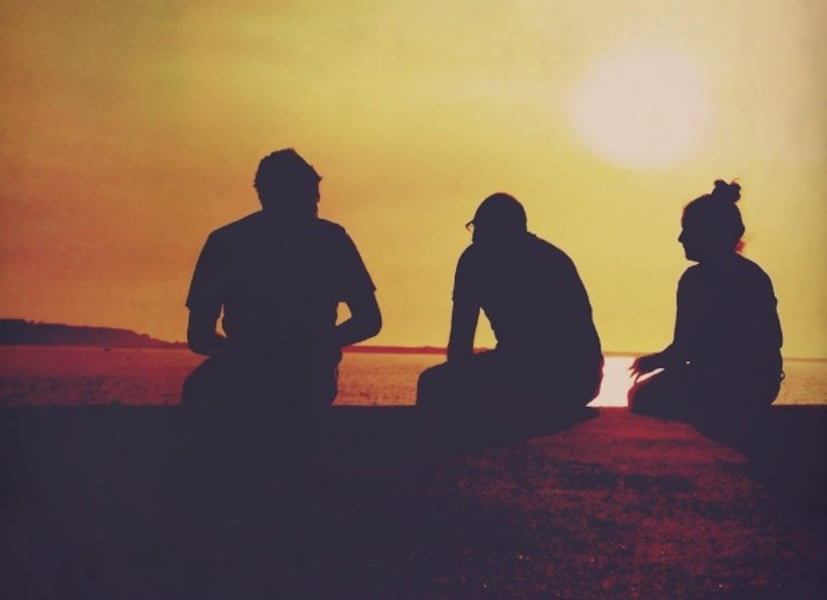 পরকীয়া সমাজে ছিল বরাবরই, তা আধুনিক কোনও ঘটনা নয়। কিন্তু প্রযুক্তির যুগে তার খবর পাওয়া যাচ্ছে অহরহ। এতটাই ঘন ঘন বিবাহবহির্ভূত খবর সংবাদের শিরোনামে জায়গা করে নেয় যে তা নিয়ে প্রশ্ন তোলা যায়। দম্পতিদের পরস্পরের মধ্যে প্রতারণার ঘটনা আজকাল প্রায়শই সামনে আসছে, যা অনেককেই সম্পর্কের বিশ্বাস এবং দীর্ঘমেয়াদ নিয়ে চিন্তিত করে তুলছে। পরকীয়া সমাজে ছিল বরাবরই, তা আধুনিক কোনও ঘটনা নয়। কিন্তু প্রযুক্তির যুগে তার খবর পাওয়া যাচ্ছে অহরহ। এতটাই ঘন ঘন বিবাহবহির্ভূত খবর সংবাদের শিরোনামে জায়গা করে নেয় যে তা নিয়ে প্রশ্ন তোলা যায়। দম্পতিদের পরস্পরের মধ্যে প্রতারণার ঘটনা আজকাল প্রায়শই সামনে আসছে, যা অনেককেই সম্পর্কের বিশ্বাস এবং দীর্ঘমেয়াদ নিয়ে চিন্তিত করে তুলছে।