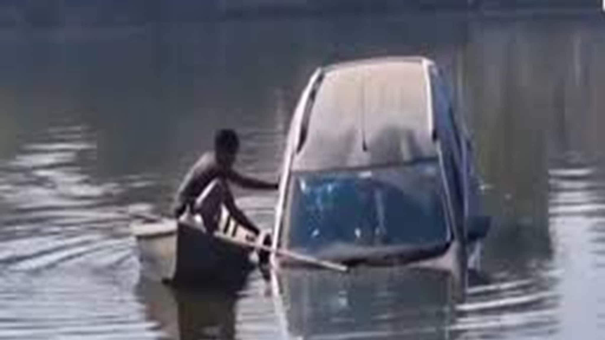 মৃত্যুকে হার মানিয়ে উদ্ধার! ডুবন্ত এসইউভি থেকে চালককে বাঁচানোর দৃশ্য ভয় ধরাবে!