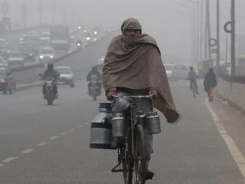 উত্তরবঙ্গের সব জেলাতেই হালকা থেকে মাঝারি কুয়াশা থাকবে। আলিপুরদুয়ারে আজ সর্বনিম্ন তাপমাত্রা  ১১ ডিগ্রী সেলসিয়াস। 
এবং দার্জিলিং-এ সর্বনিম্ব তাপমাত্রা ছিল ৫ ডিগ্রী সেলসিয়াস।
