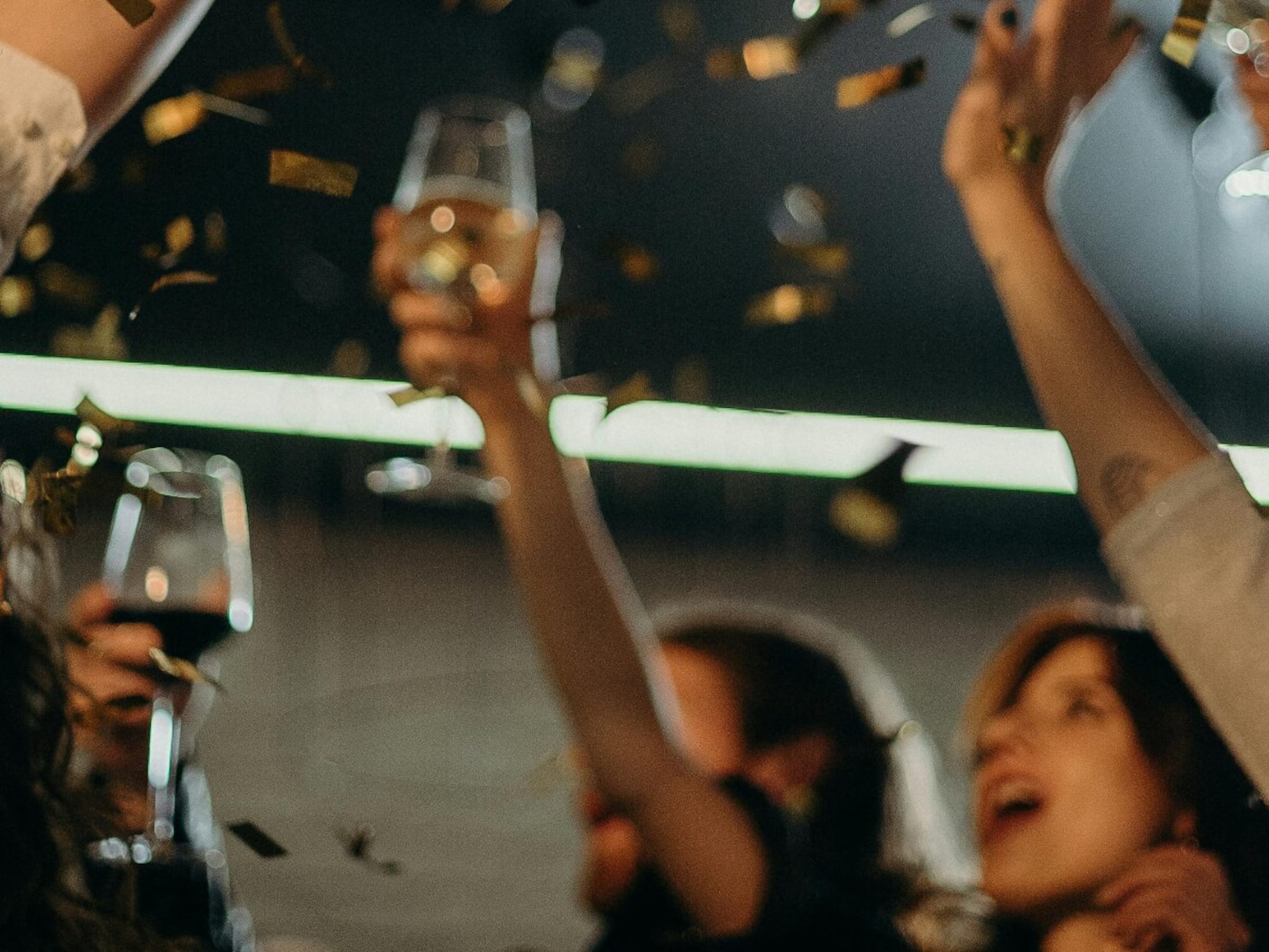 বর্ষবরণে রেকর্ড ভাঙা মদ বিক্রি হল কোন রাজ্যে? তালিকায় পশ্চিমবঙ্গের স্থান কত? জানুন বর্ষবরণে রেকর্ড ভাঙা মদ বিক্রি হল কোন রাজ্যে? তালিকায় পশ্চিমবঙ্গের স্থান কত? জানুন