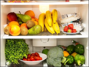 সাবধান! এই ৭টি ফল ফ্রিজে রাখলে হতে পারে বিপদ! শরীরে বাসা বাঁধবে নানা অসুখ! সাবধান! এই ৭টি ফল ফ্রিজে রাখলে হতে পারে বিপদ! শরীরে বাসা বাঁধবে নানা অসুখ!