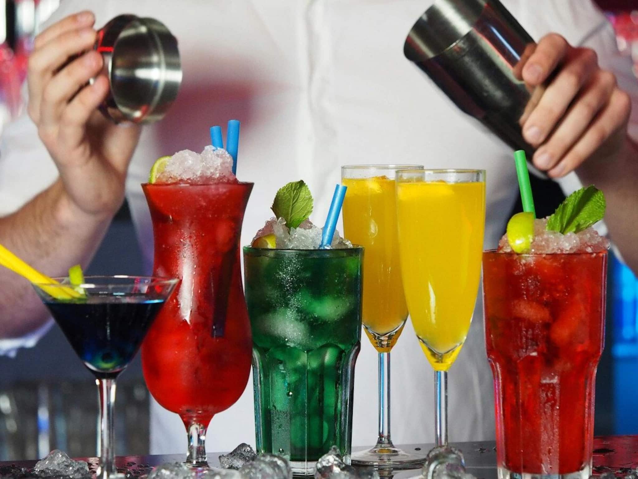 GK: কিছু মদকে 'ককটেল' বলে কেন? এই নামের নেপথ্যে কোন ইতিহাস...? অনেকেই জানেন না!