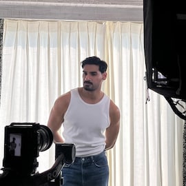 ঠাকুরদা ছিলেন হোটেলের ওয়েটার, বাবা অ্যাকশন হিরো, বলিউডে নিজের ভাগ্য পরীক্ষা করছেন আহান