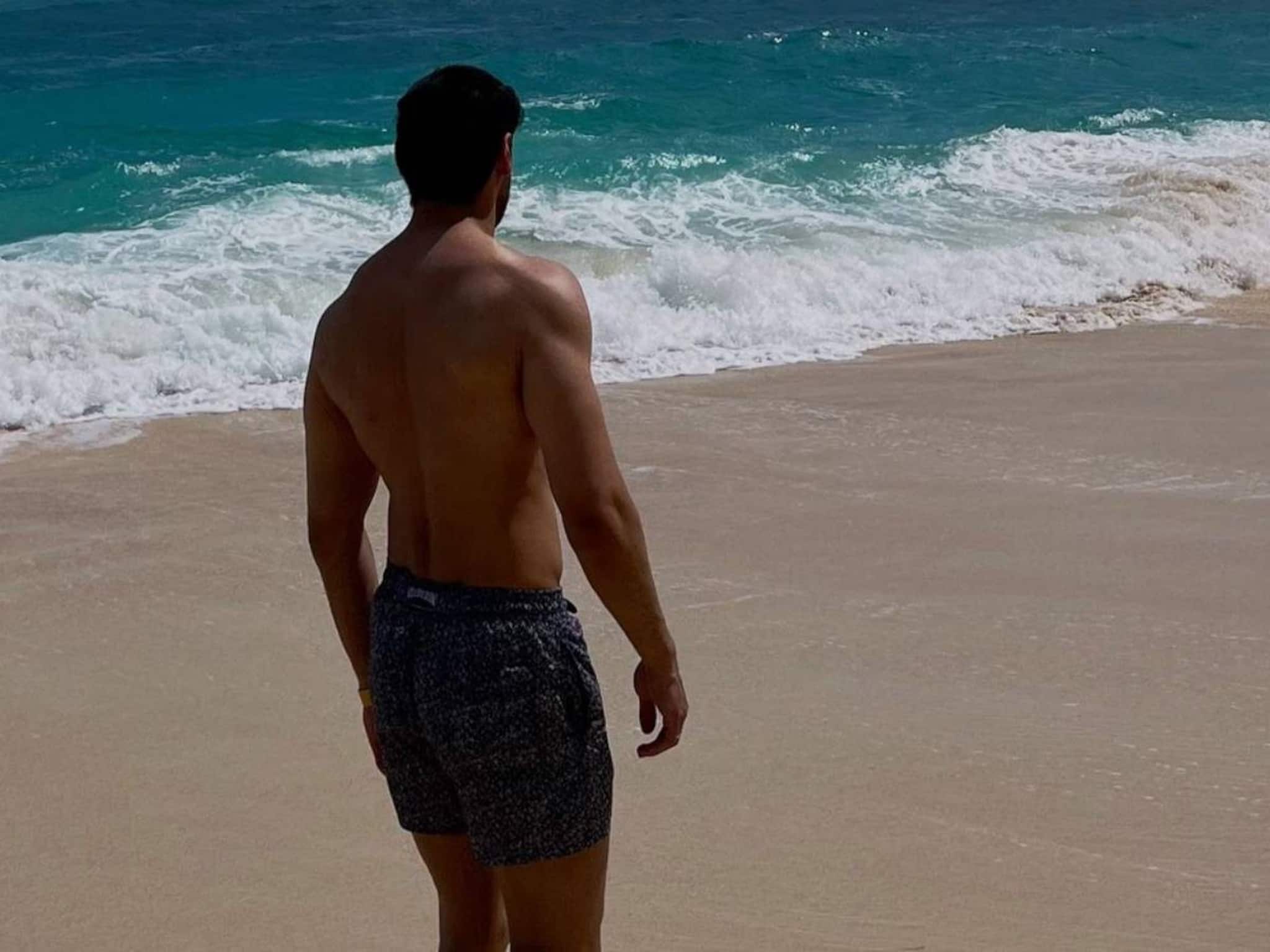 ঠাকুরদা ছিলেন হোটেলের ওয়েটার, বাবা অ্যাকশন হিরো, বলিউডে নিজের ভাগ্য পরীক্ষা করছেন আহান